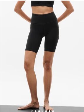Athleta Elation Ultra High Rise Black Bike Shorts size Medium